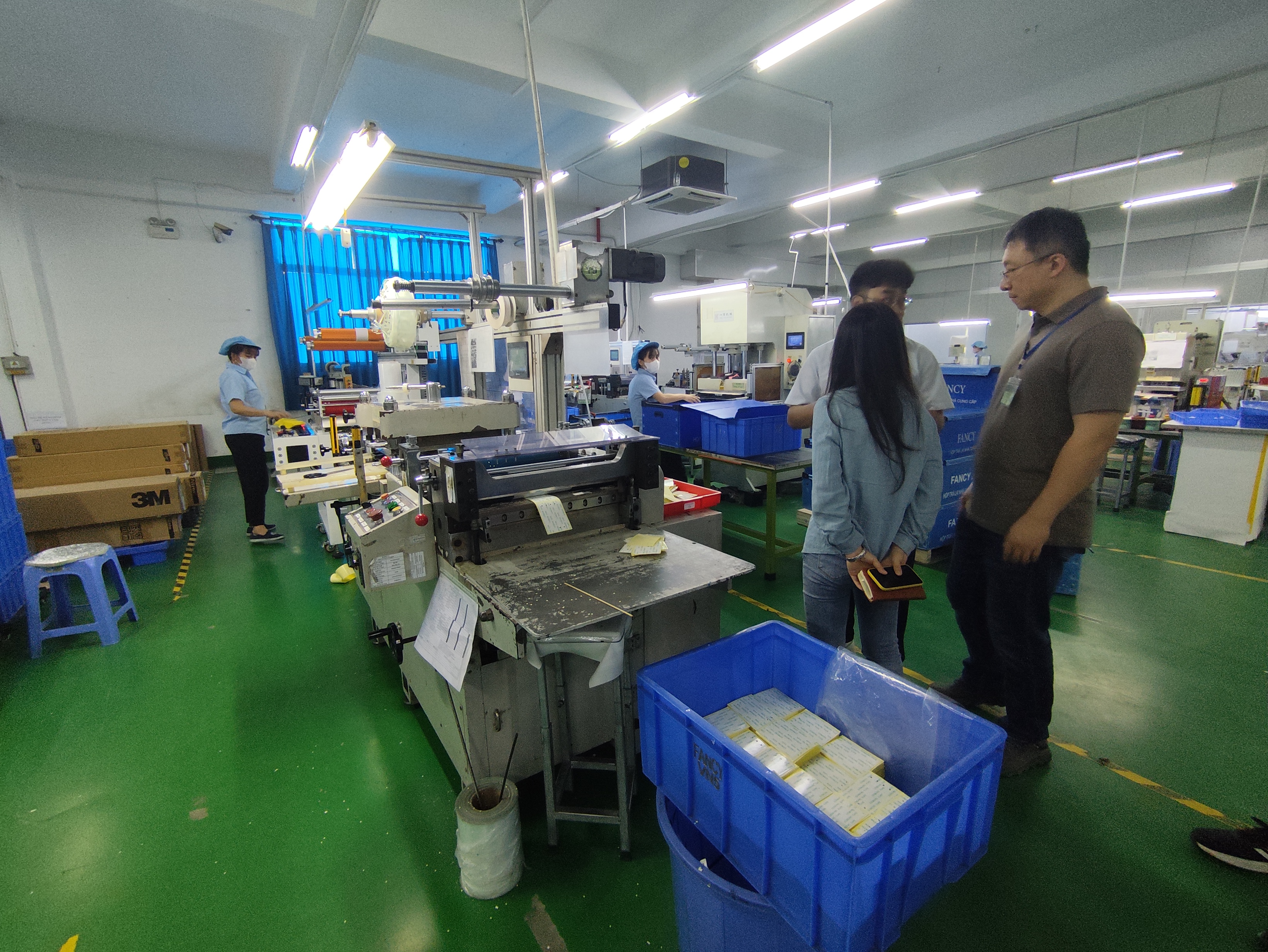 Hx-350mq Hole Punching Die Cutting Machine 2.jpg